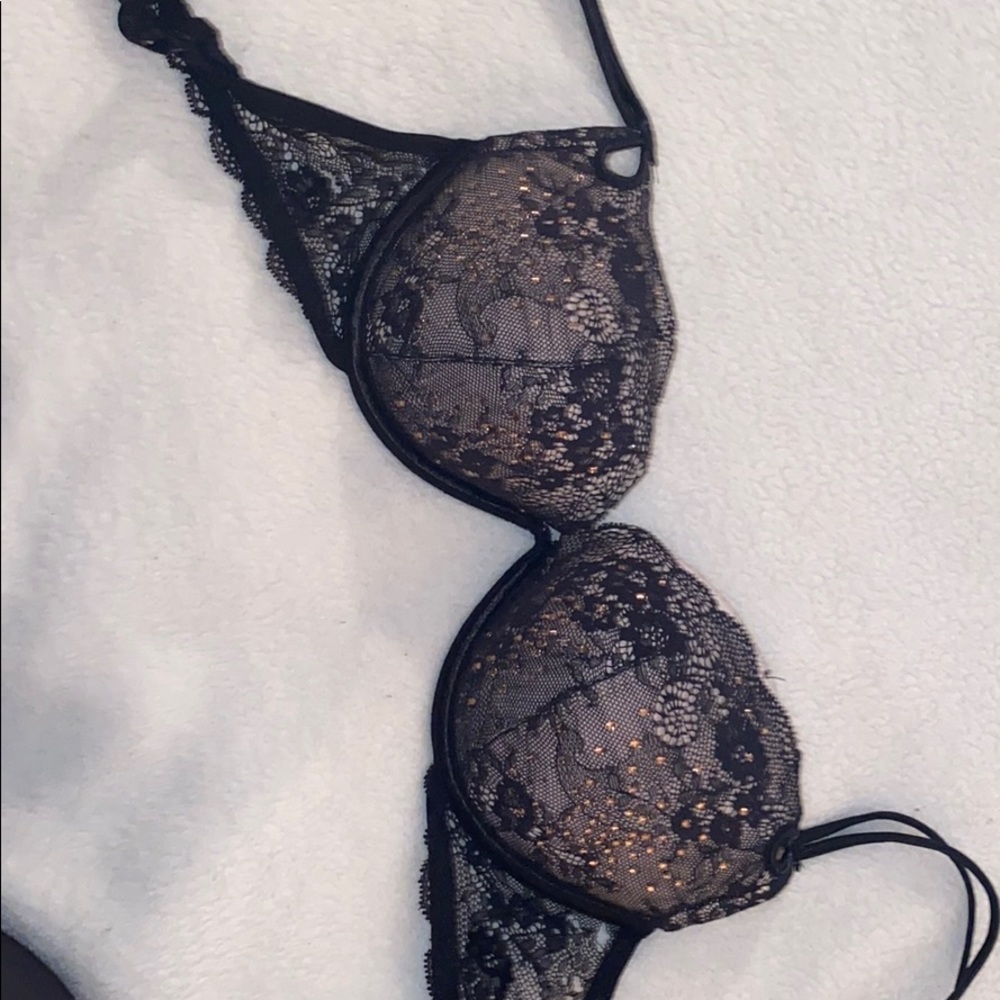 VS 34 C BLCK AND TAN LACE PUSH UP BRA